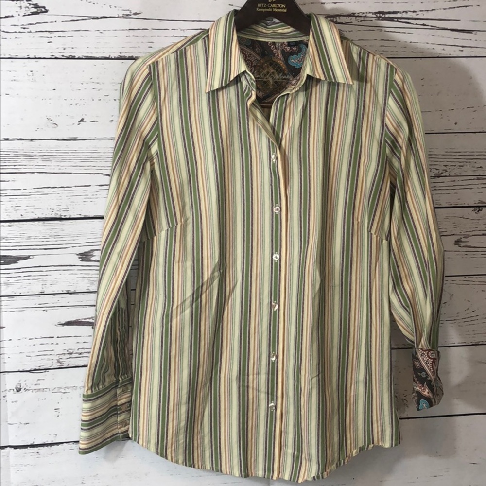Women’s Robert Graham shirt - Picture 3 of 5